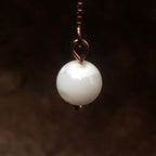 Boucle d'oreille Artémis - Nacre blanche - Intuition - 1 perle