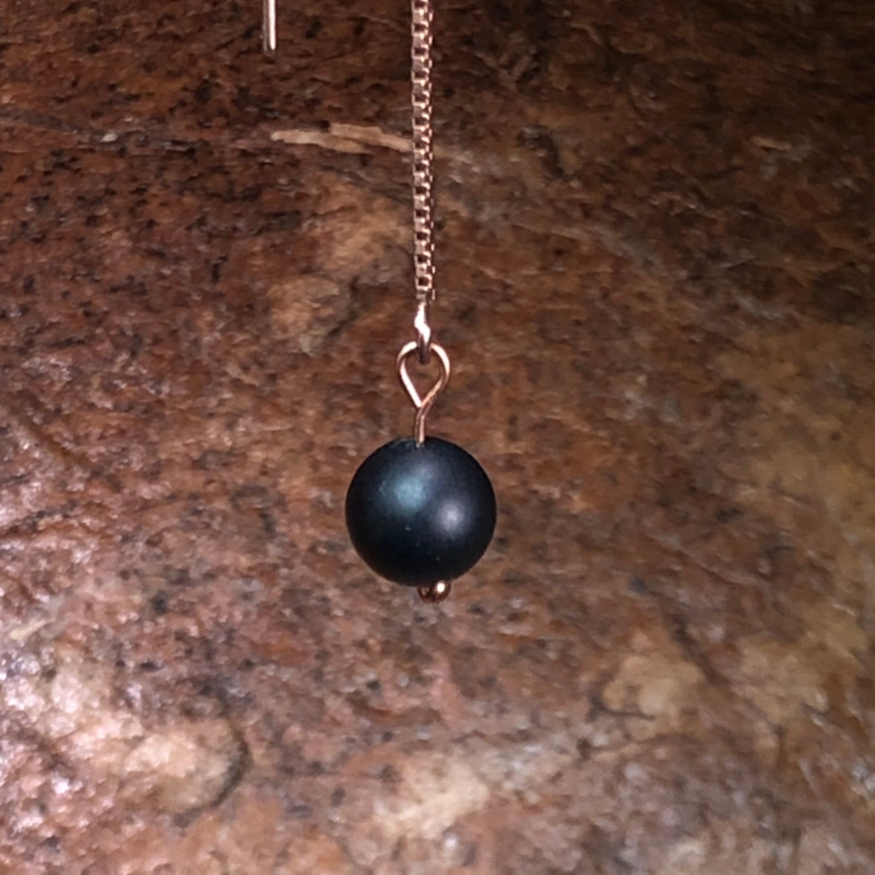 Boucle d'oreille Athéna - Agate noire - Clarté - 1 perle