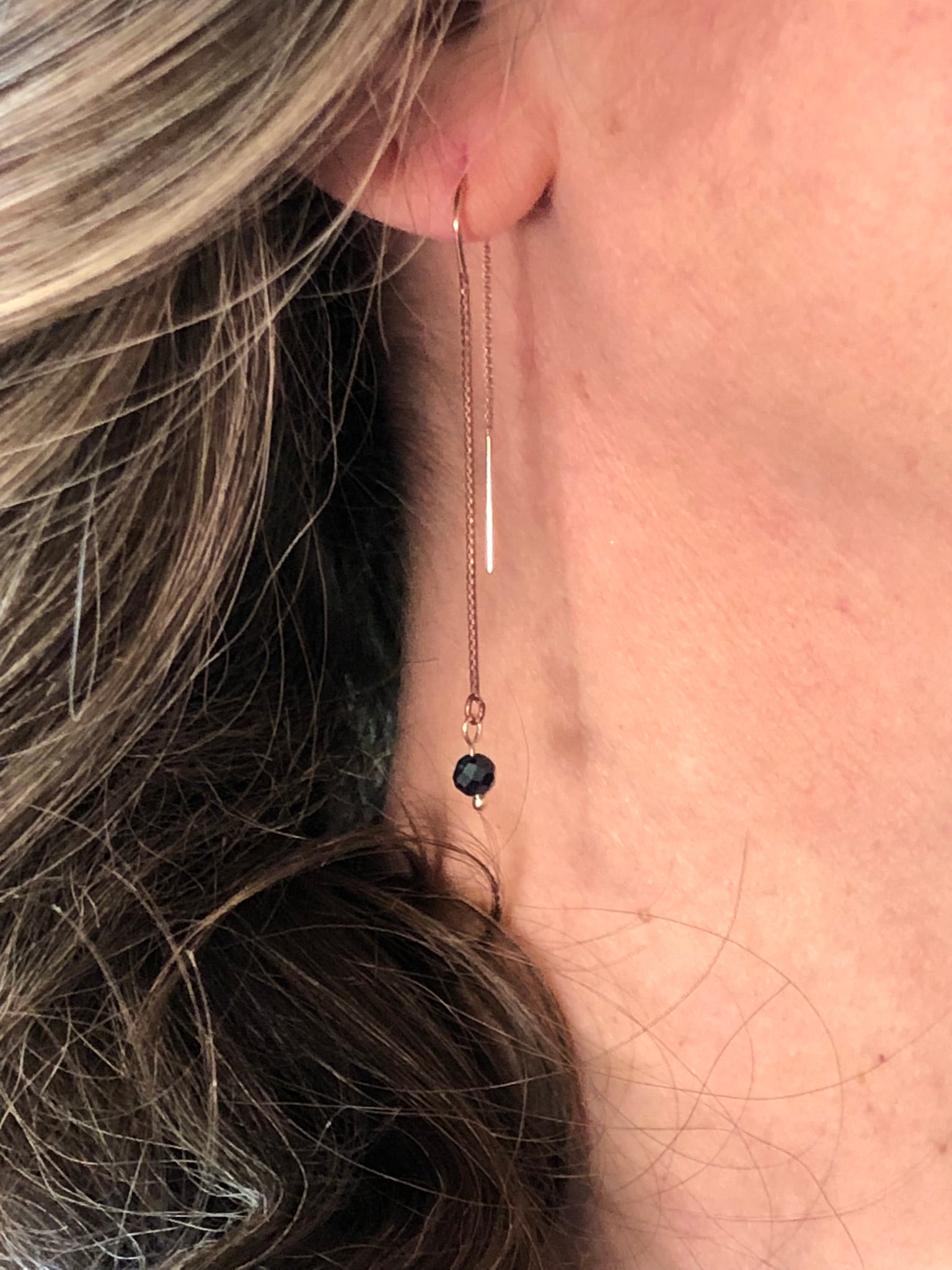 Boucle d'oreille Héra - Saphir - Loyauté - 1 perle