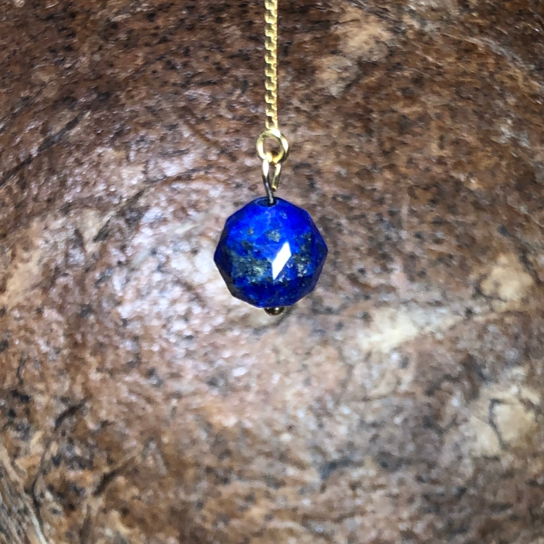 Boucle d'oreille Isis - Lapis-lazuli - Conscience - 1 perle