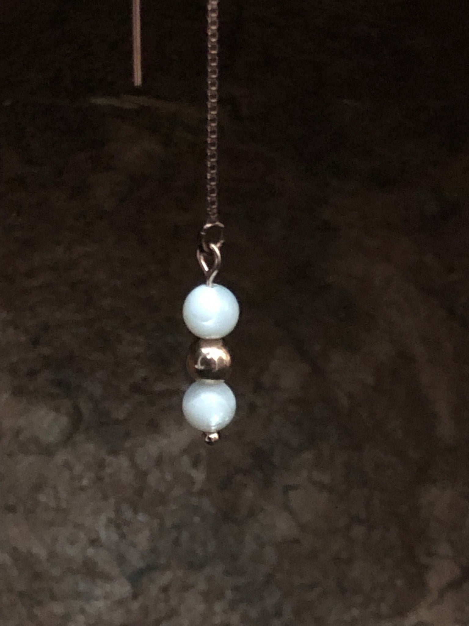 Boucle d'oreille Artémis - Nacre blanche - Intuition - 3 perles