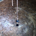 Boucle d'oreille Héra - Saphir - Loyauté - 3 perles