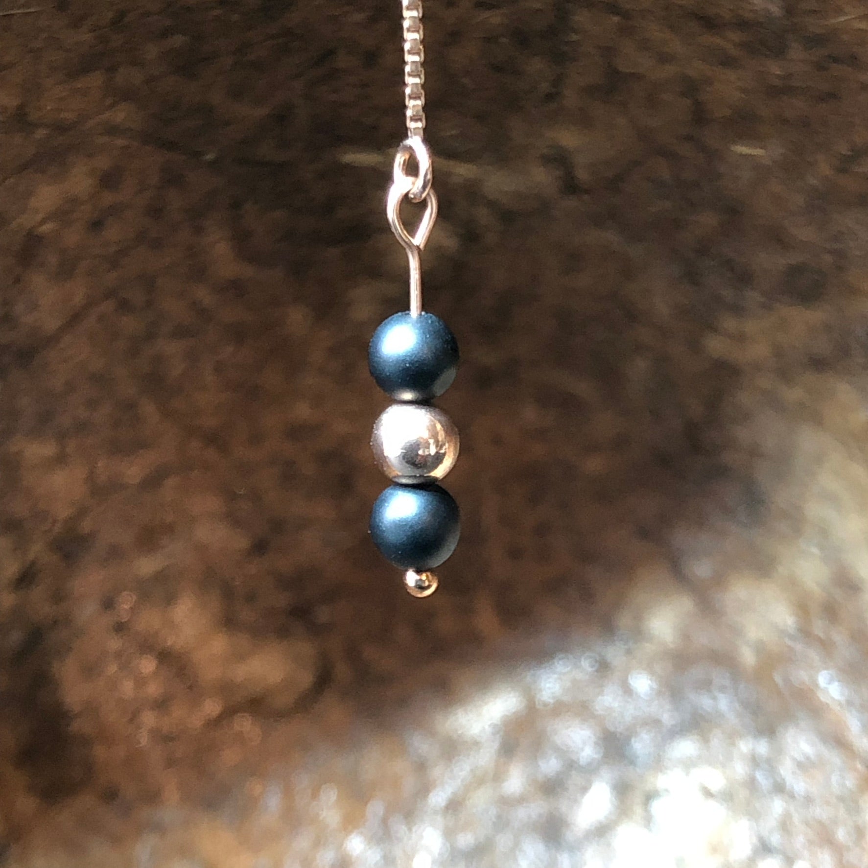 Boucle d'oreille Athéna - Agate noire - Clarté - 3 perles