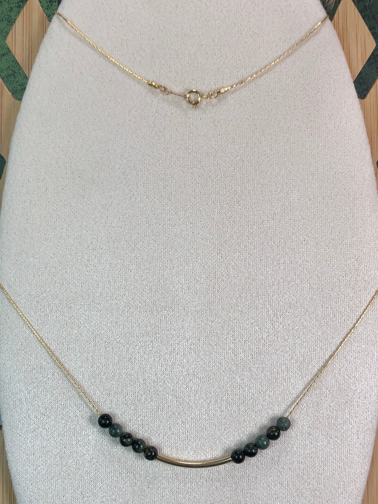 Collier Gaïa - Jaspe vert - Ancrage