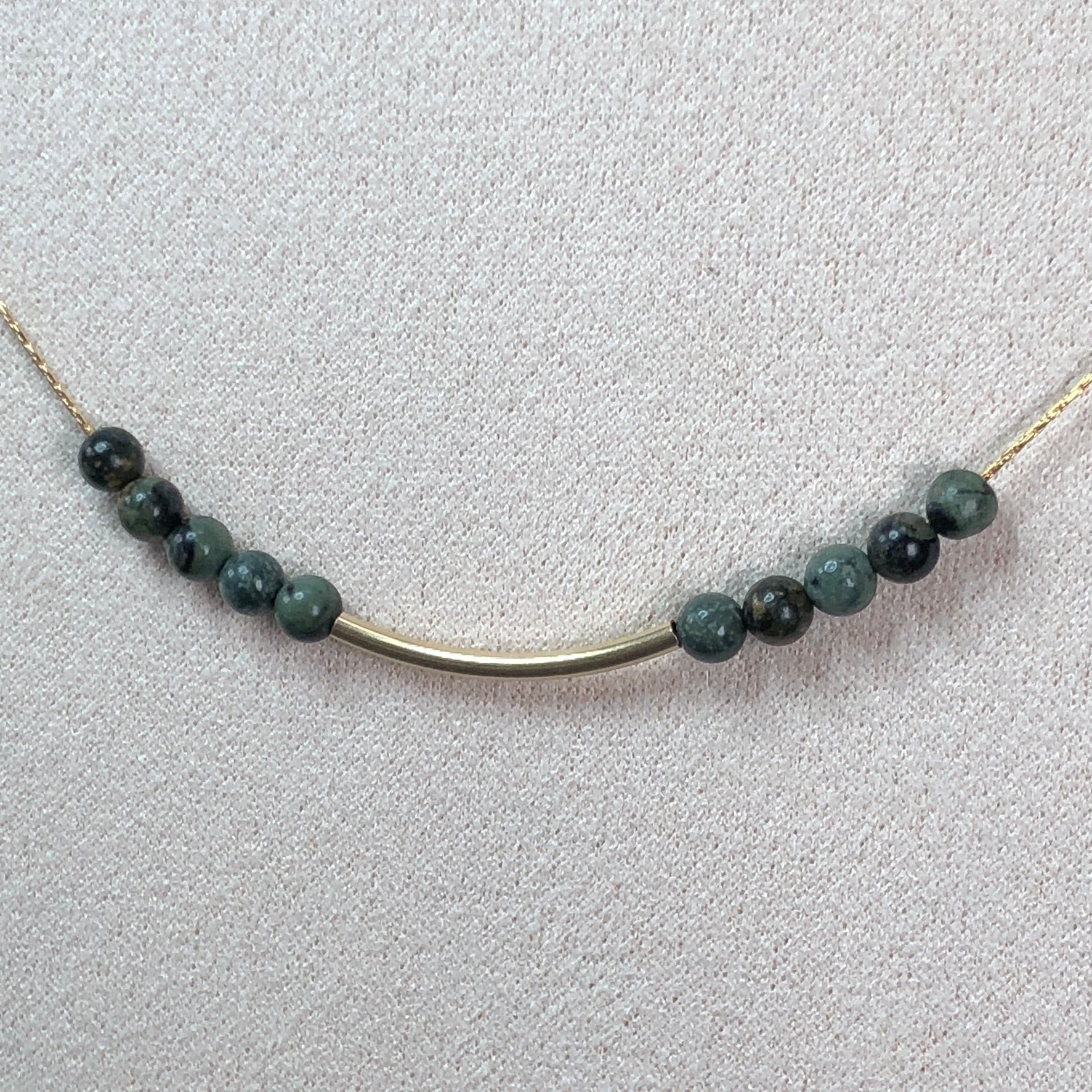 Collier Gaïa - Jaspe vert - Ancrage