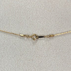 Fermoir à ressort gold filled 14K, détail collier Berkana Bijoux